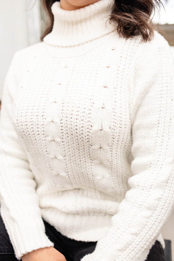 Sweater trenzado cuello tortuga - Blanco nacar